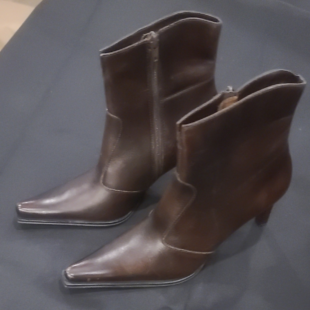 Aldo Wine Coloured Sz 38 Ankle Western Boho Booties, Side Zip euc - Picture 2 of 12